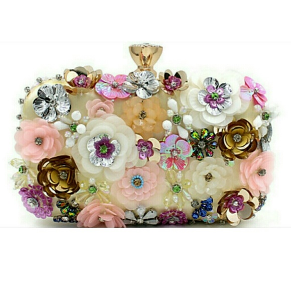 🌺 BAGS 🌺 - Picture 3 of 3